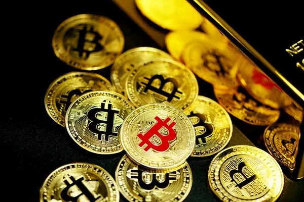 Tham gia sự kiện và giải đấu độc quyền